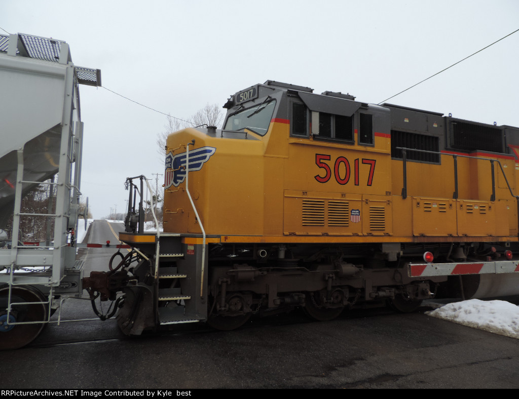 UP 5017 cab 